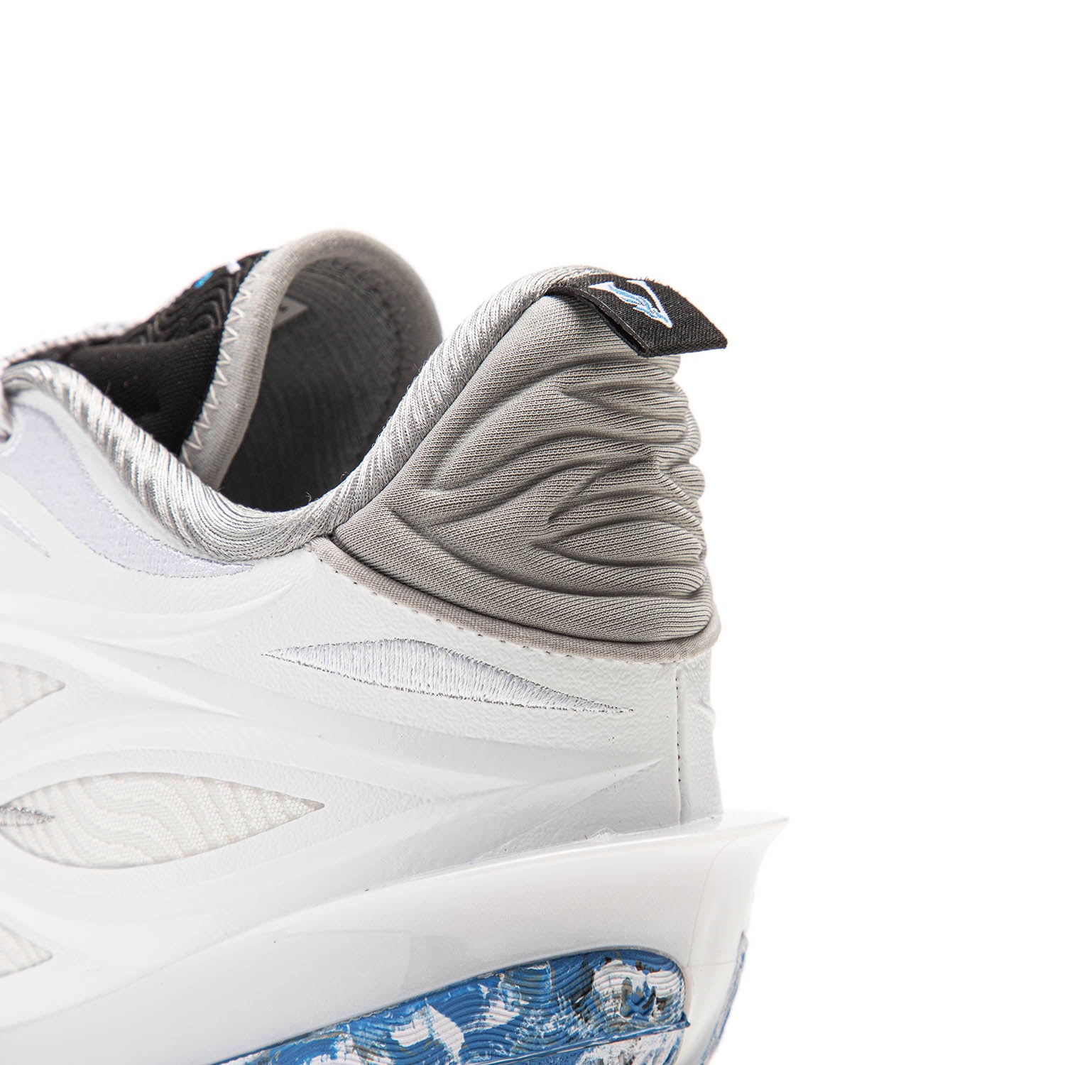 Wade 808 5 Ultra V2 "Sky Vault" - Image 12
